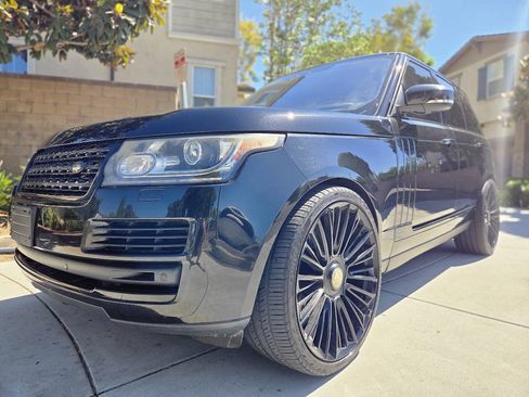 Used 2017 Land Rover Range Rover HSE AWD/4WD image 14
