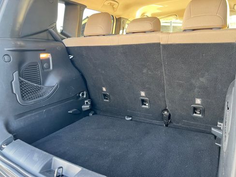 Used 2019 Jeep Renegade Latitude image 18