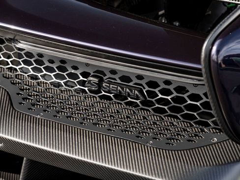 Used 2019 McLaren Senna image 12