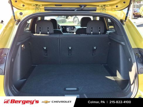 Certified 2024 Chevrolet Trax RS w/ Driver Confidence Package image 24