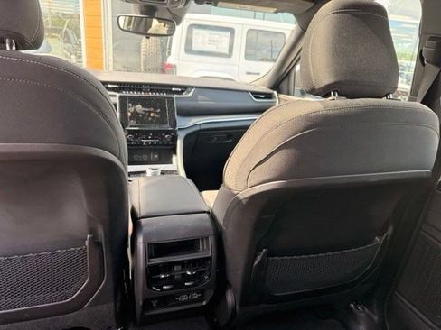 Certified 2024 Jeep Grand Cherokee Laredo X w/ Luxury Tech Group I RWD image 11