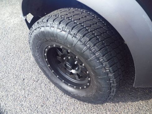 Used 2010 Ford F150 Raptor image 17