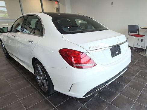 Used 2015 Mercedes-Benz C 300 4MATIC Sedan image 3