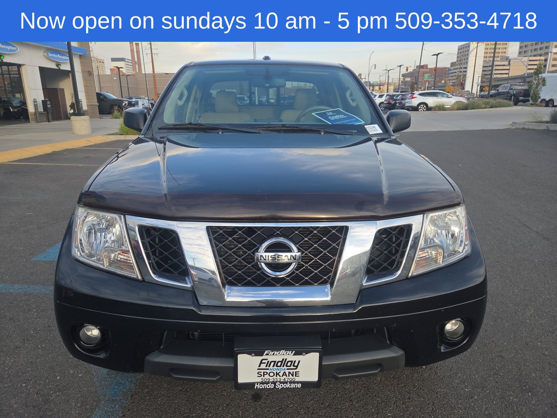Used 2016 Nissan Frontier SV w/ SV Value Truck Package AWD/4WD image 8