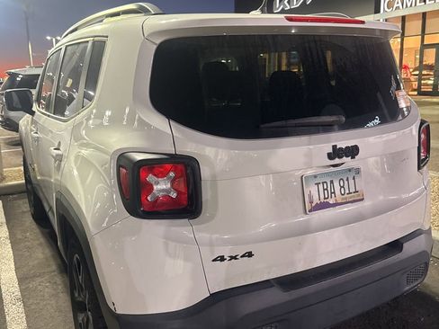 Used 2017 Jeep Renegade Altitude image 4