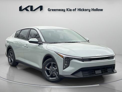 New 2026 Kia K4 LXS FWD image 1