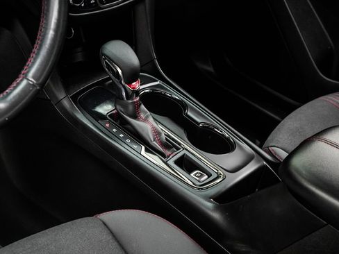 Used 2022 Chevrolet Equinox RS FWD image 21