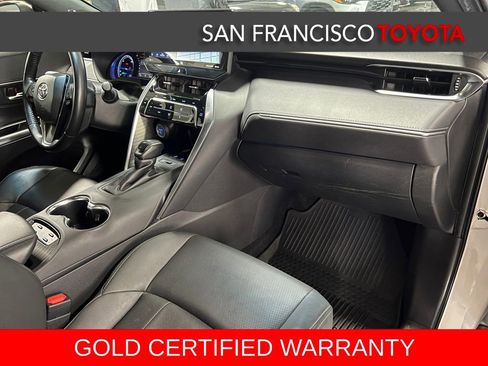 Certified 2021 Toyota Venza XLE image 22