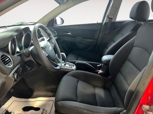 Used 2016 Chevrolet Cruze LT image 7