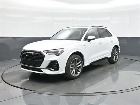 New 2025 Audi Q3 2.0T Premium image 3