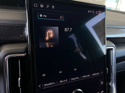 New 2026 GMC Yukon Elevation AWD/4WD image 17