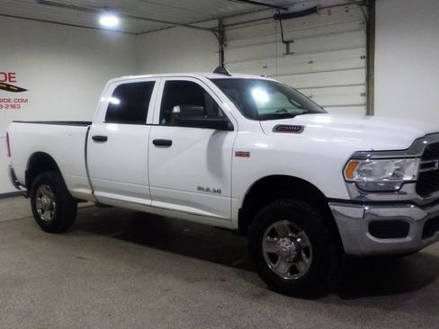 Used 2021 RAM 2500 Tradesman w/ Chrome Appearance Group AWD/4WD image 5