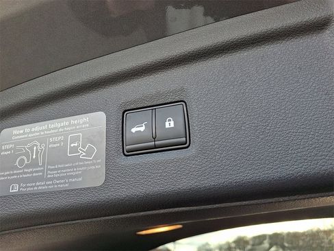 Certified 2024 INFINITI QX50 Pure image 28