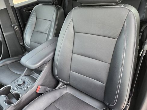 Used 2023 GMC Terrain SLT w/ Tech Package AWD/4WD image 36