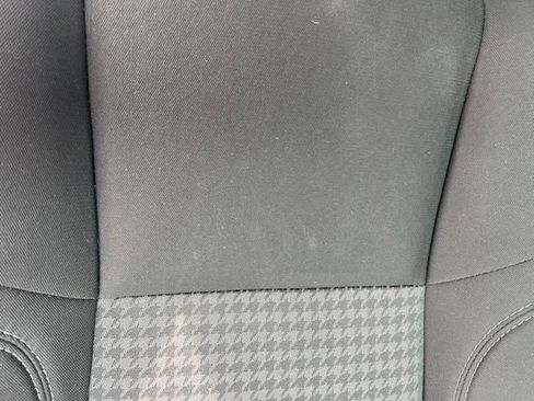 Used 2018 Dodge Challenger R/T w/ Driver Convenience Group RWD image 33