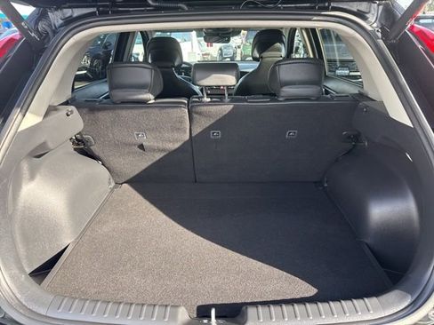 Used 2023 Kia Niro SX image 13