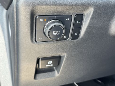Used 2025 Ford Expedition Max King Ranch AWD/4WD image 39