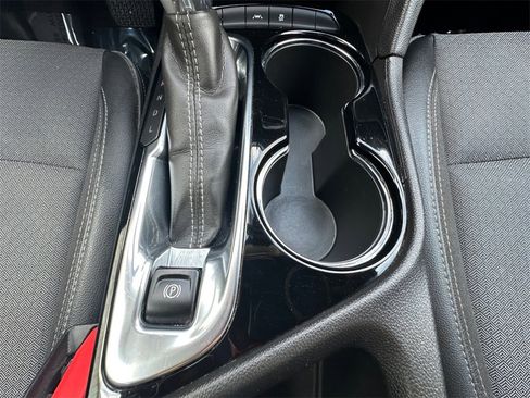 Used 2022 Buick Encore GX Select image 36