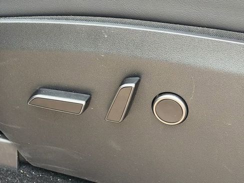 Used 2023 Tesla Model Y Long Range image 18