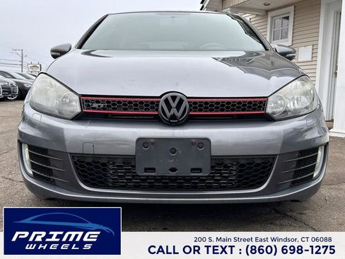 Used 2011 Volkswagen GTI 2-Door image 2