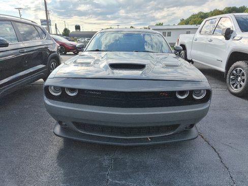 Used 2019 Dodge Challenger R/T Scat Pack w/ Driver Convenience Group RWD image 2
