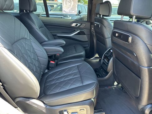 Used 2024 BMW X7 xDrive40i w/ M Sport Package image 20