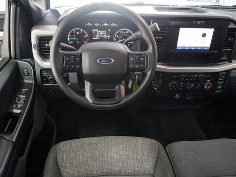 Used 2025 Ford F350 XLT image 19