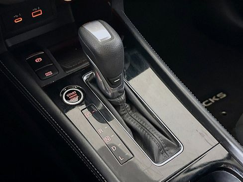 Used 2024 Nissan Kicks SV image 17