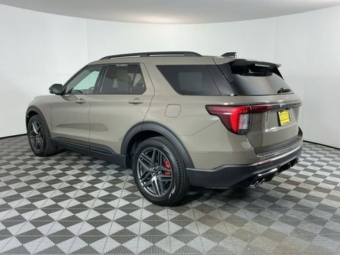 Used 2026 Ford Explorer ST w/ Sun And Sound Package AWD/4WD image 7