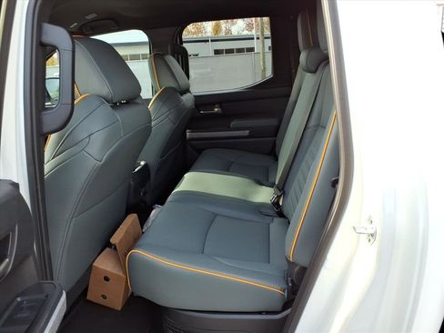 Used 2025 Toyota Tacoma 4x4 Double Cab Hybrid w/ Tow Tech Package image 11