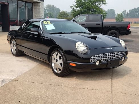 Used 2002 Ford Thunderbird RWD image 9