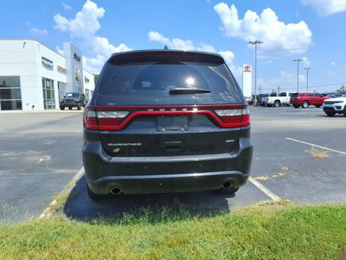 Used 2023 Dodge Durango GT image 4