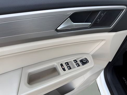 Used 2019 Volkswagen Atlas SE FWD image 10