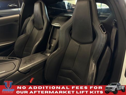 Used 2021 Chevrolet Corvette Stingray Preferred Cpe w/ 2LT RWD image 18