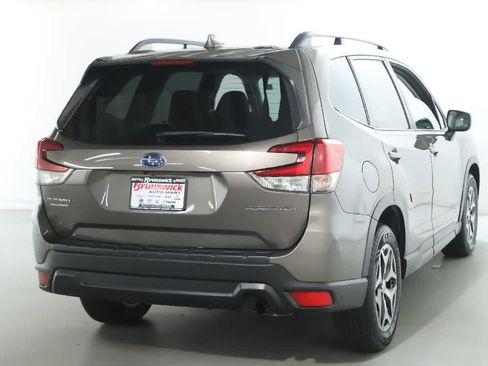 Certified 2021 Subaru Forester Premium w/ Popular Package #1 AWD/4WD image 49