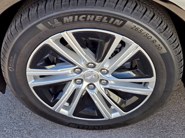 Used 2024 Cadillac Lyriq Tech w/ Driver Assist Package AWD/4WD image 3