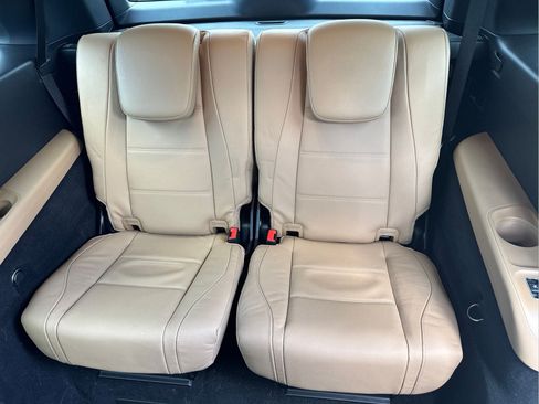 Used 2025 Mercedes-Benz GLS 450 4MATIC image 14