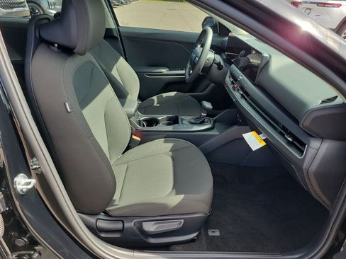 New 2026 Kia K4 FWD image 7
