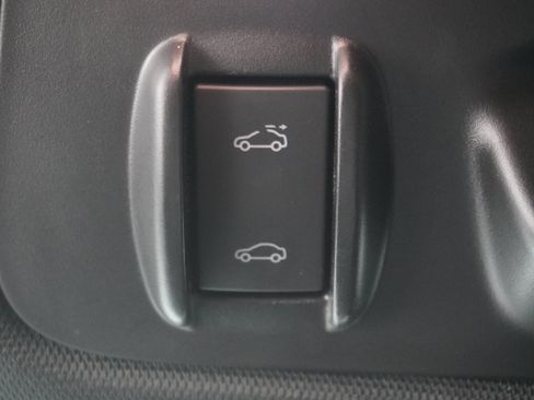 Used 2022 Chevrolet Camaro SS RWD image 28