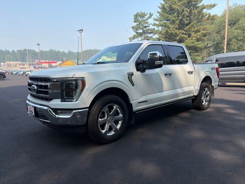 Used 2022 Ford F150 Lariat w/ Equipment Group 502A High AWD/4WD image 3