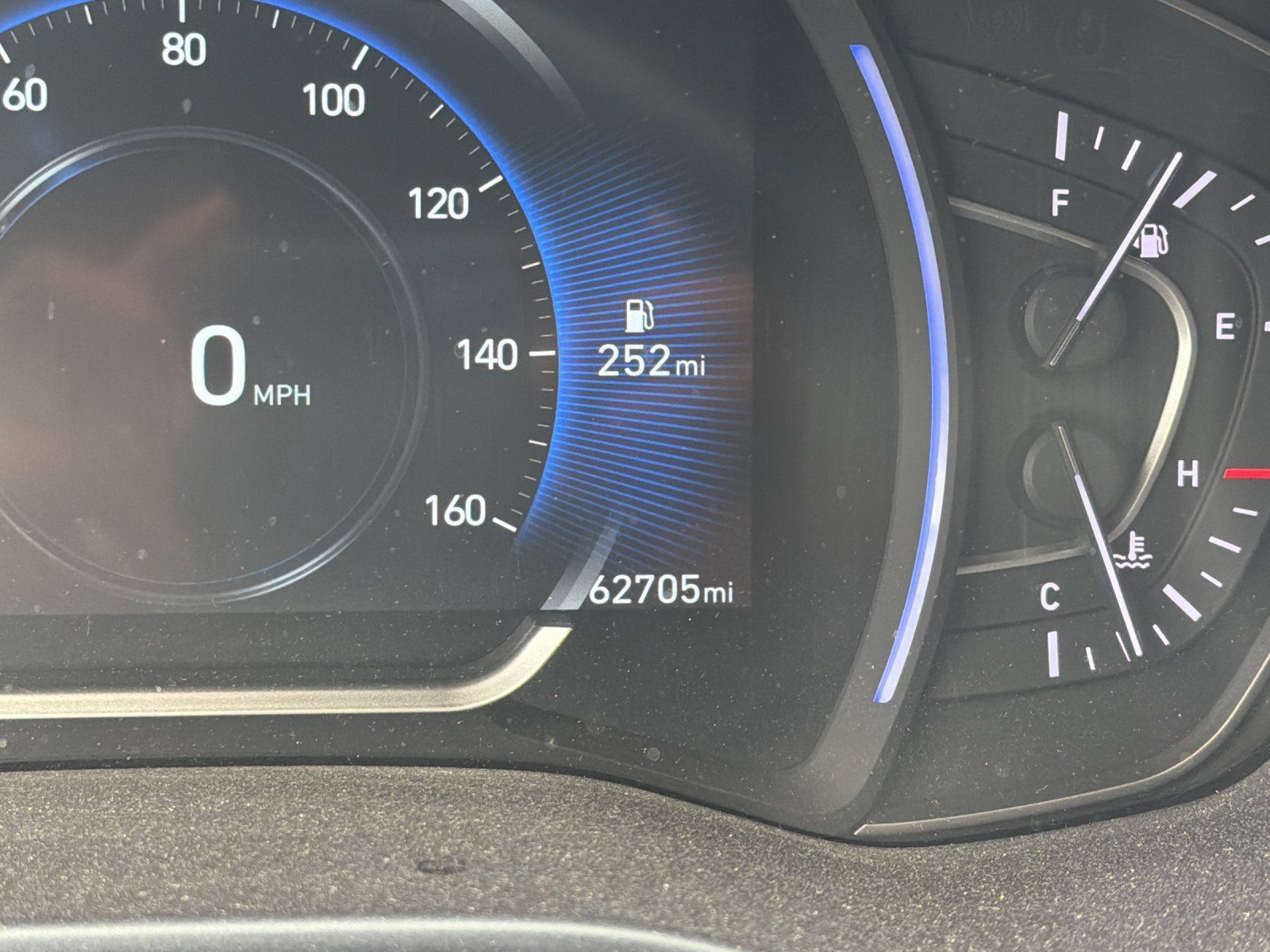 Used 2019 Hyundai Santa Fe SEL FWD image 24
