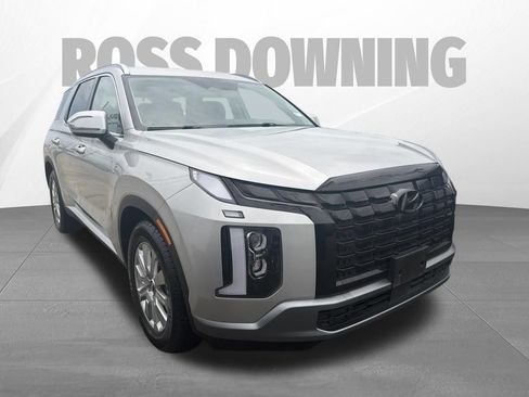 Used 2025 Hyundai Palisade SEL FWD image 3