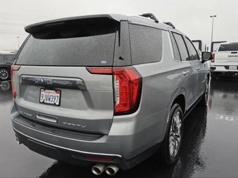 Used 2023 GMC Yukon Denali Ultimate AWD/4WD image 9