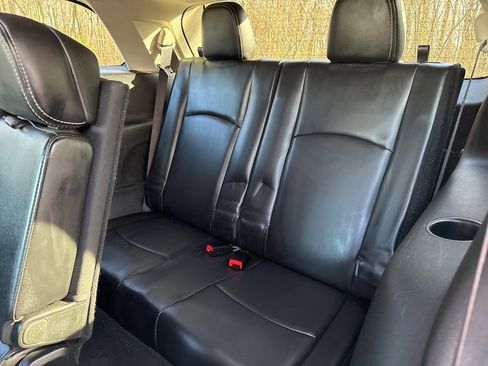 Used 2017 Dodge Journey Crossroad w/ Popular Equipment Group image 34