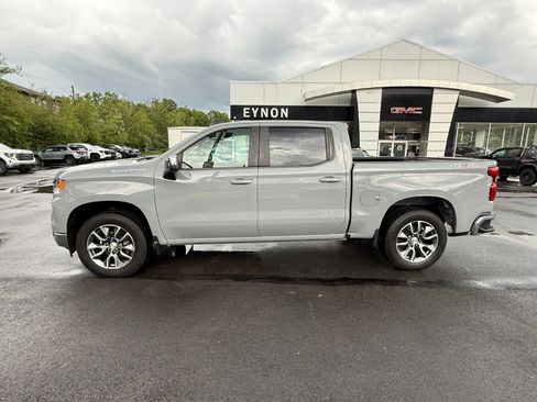 Used 2024 Chevrolet Silverado 1500 LT AWD/4WD image 2
