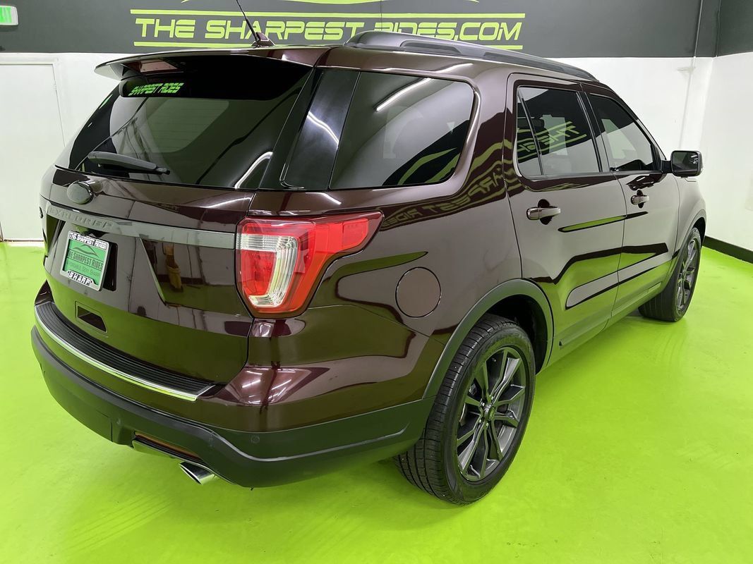 Used 2018 Ford Explorer XLT w/ Equipment Group 202A AWD/4WD image 10