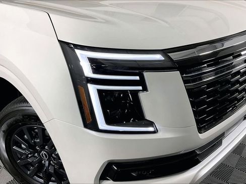 New 2026 Nissan Armada SV image 34