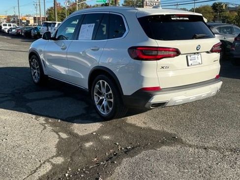 Used 2021 BMW X5 xDrive40i w/ Convenience Package image 5