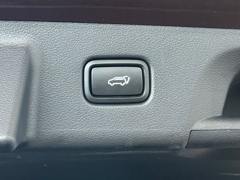 Used 2024 Hyundai Palisade Limited FWD image 46
