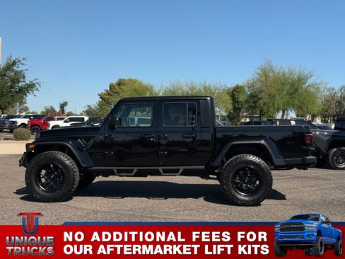 Used 2022 Jeep Gladiator Sport image 13